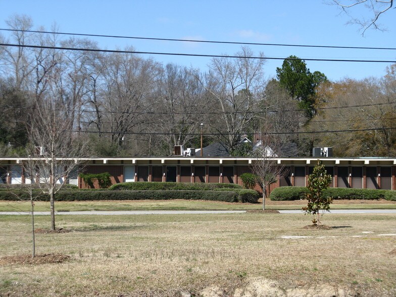 More Photos Of 1661 13th St, Columbus Office Residential For Lease