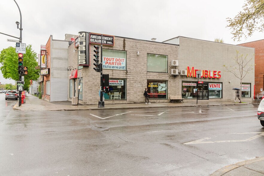 Primary Photo Of 1805-1807 Rue Beaubien E, Montréal Storefront For Sale