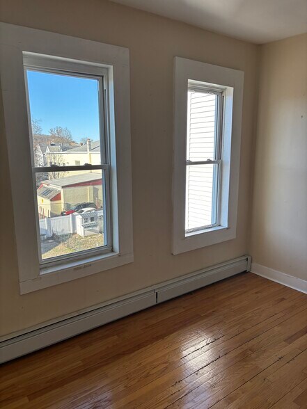 More Photos Of 373 Blatchley Ave, New Haven Apartments For Sale