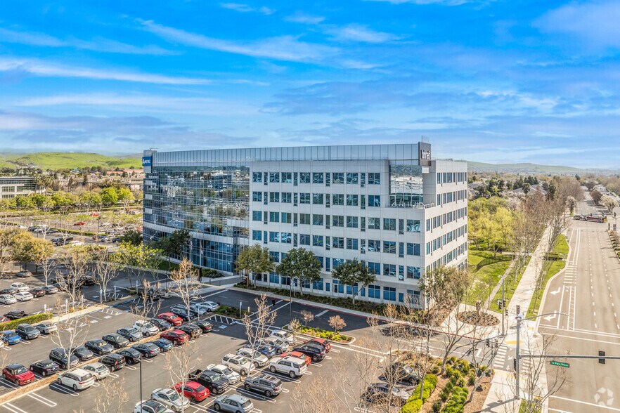 More Photos Of 1 Park Pl, Dublin Office For Lease