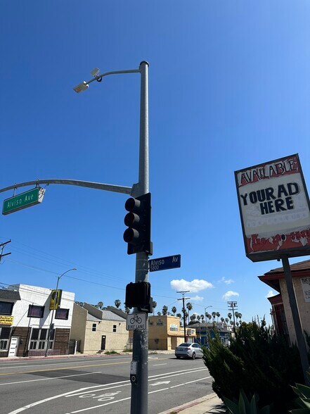 More Photos Of 3956 W Slauson Ave, Los Angeles Medical For Sale