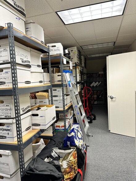 More Photos Of 6 Lyberty Way, Westford Office For Sale