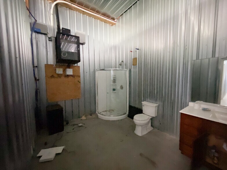 More Photos Of 337 W Main St, Eureka Land For Sale