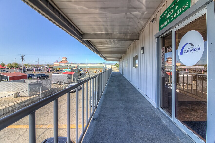 More Photos Of 2201 E Edison Rd, Sunnyside Office For Sale