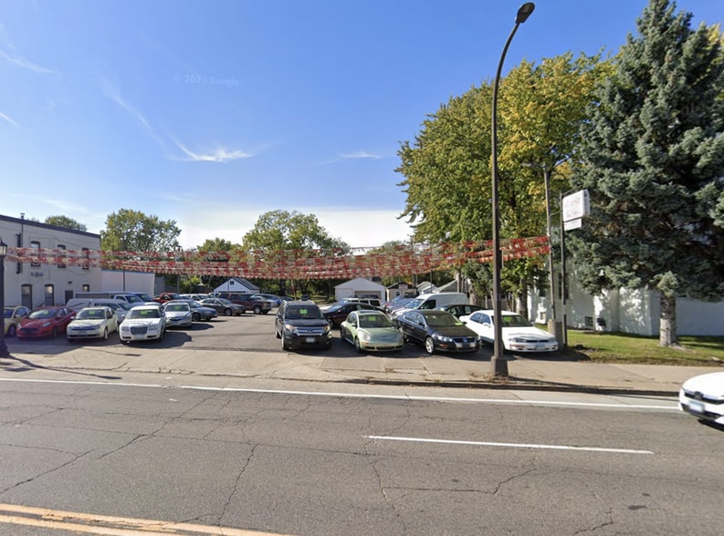 Primary Photo Of 2636 Central Ave NE, Minneapolis Auto Dealership For Sale