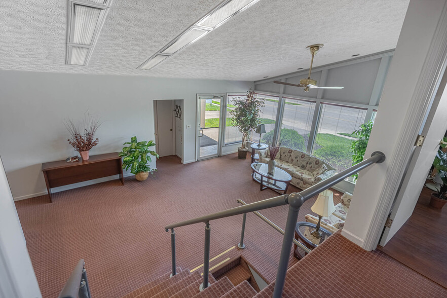More Photos Of 2105 Central Ave, Middletown Office For Sale
