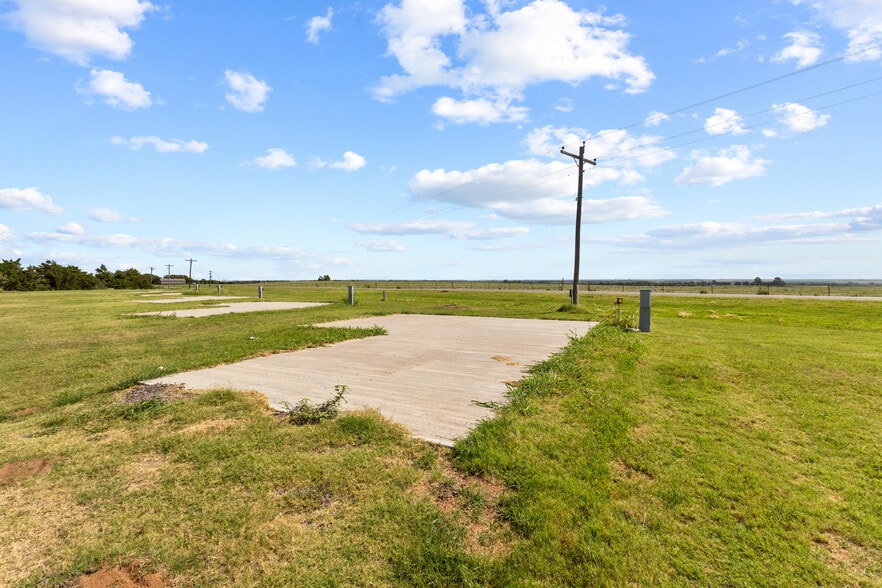 More Photos Of 28198 County Street 2530, Fort Cobb Manufactured Housing Mobile Home Park For Sale