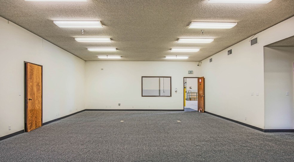 More Photos Of 2520 Mira Mar Ave, Long Beach Warehouse For Lease