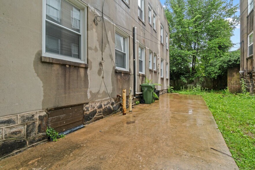 More Photos Of 601 Whitelock St, Baltimore Apartments For Sale