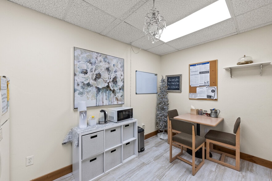 More Photos Of 1297 Burns Way, Kalispell Office For Sale