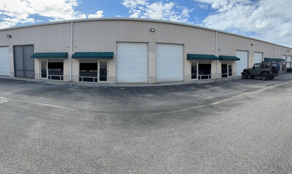 More Photos Of 1090 Innovation Ave, North Port Flex For Lease