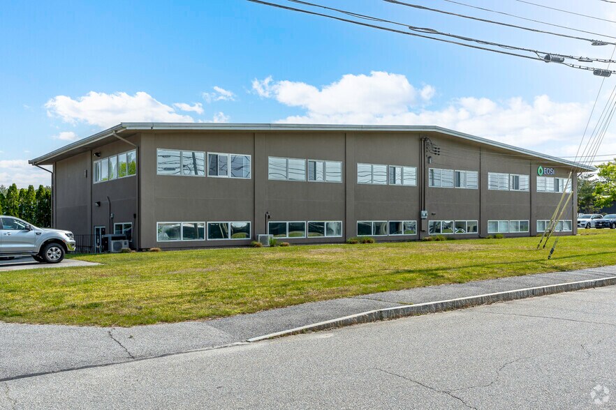 More Photos Of 53 Portside Dr, Bourne Unknown For Lease