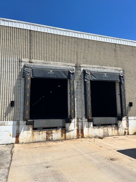 More Photos Of 9009 N 51st St, Brown Deer Manufacturing For Sale