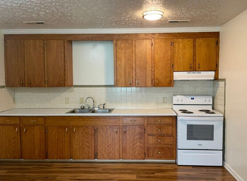 More Photos Of 193 Cedar Cove Ln, Spout Spring Apartments For Sale