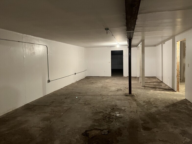 More Photos Of 934 Larkin St, San Francisco Warehouse For Sale