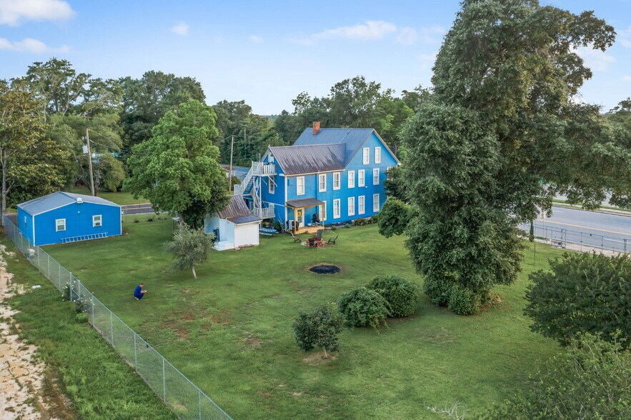 More Photos Of 1748 Georgia St, Alford Specialty For Sale