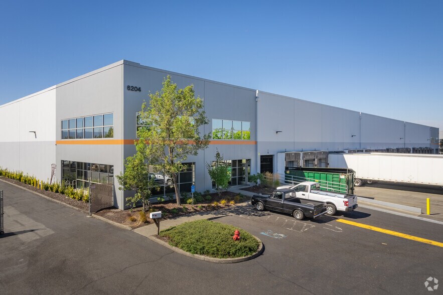 Primary Photo Of 6204-6210 N Marine Dr, Portland Distribution For Lease