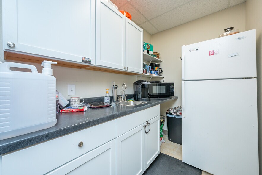 More Photos Of 15 Main St SE, Bondurant Storefront For Sale