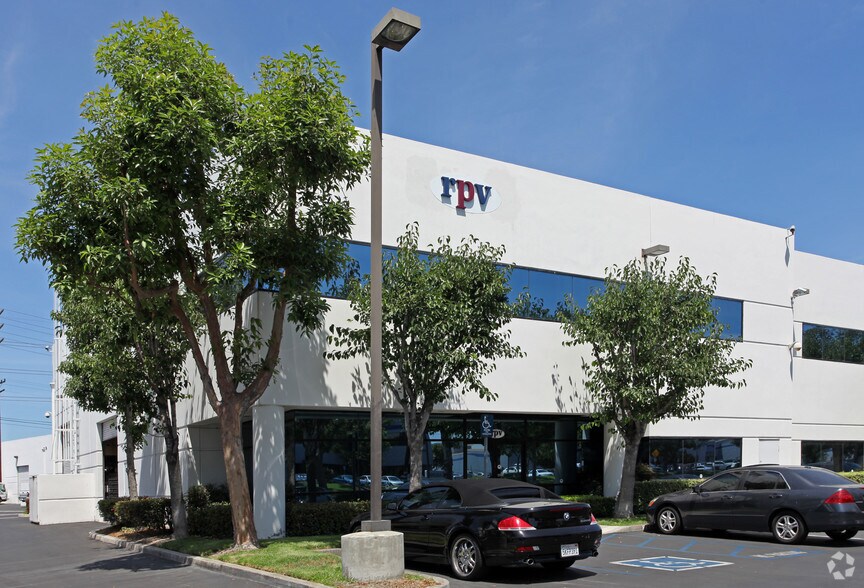 Primary Photo Of 1275 S Lewis St, Anaheim Light Manufacturing For Lease