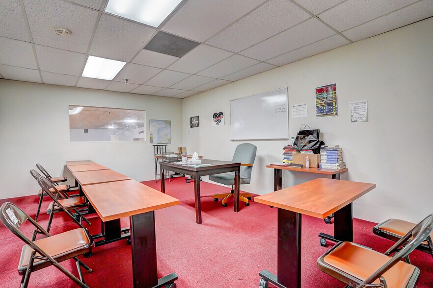 More Photos Of 950 S Central Ave, Compton Schools For Sale