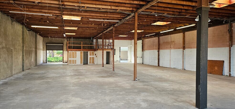 More Photos Of 1024 Howard Ave, San Mateo Warehouse For Lease