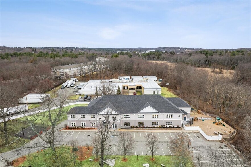 More Photos Of 443 W Lowell Ave, Haverhill Office For Sale