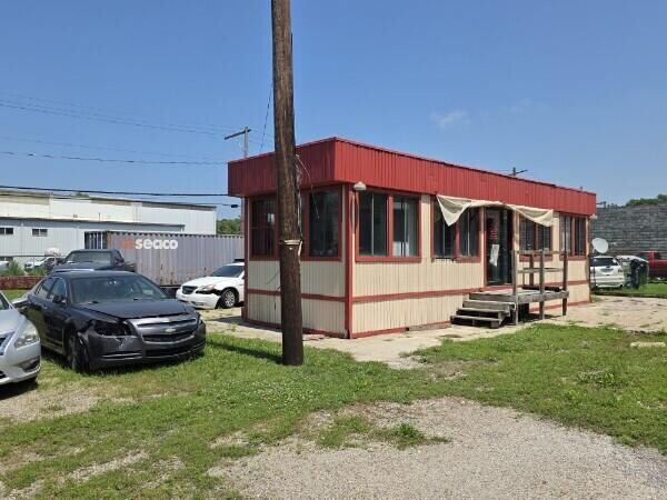 More Photos Of 2400-50 W Ridge Rd, Gary Auto Repair For Sale