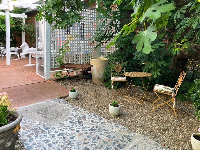 More Photos Of 870 Hartnell Ave, Redding Garden Center For Sale