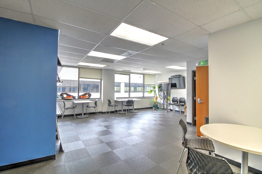 More Photos Of 5335 Sterling Dr, Boulder Research And Development For Lease