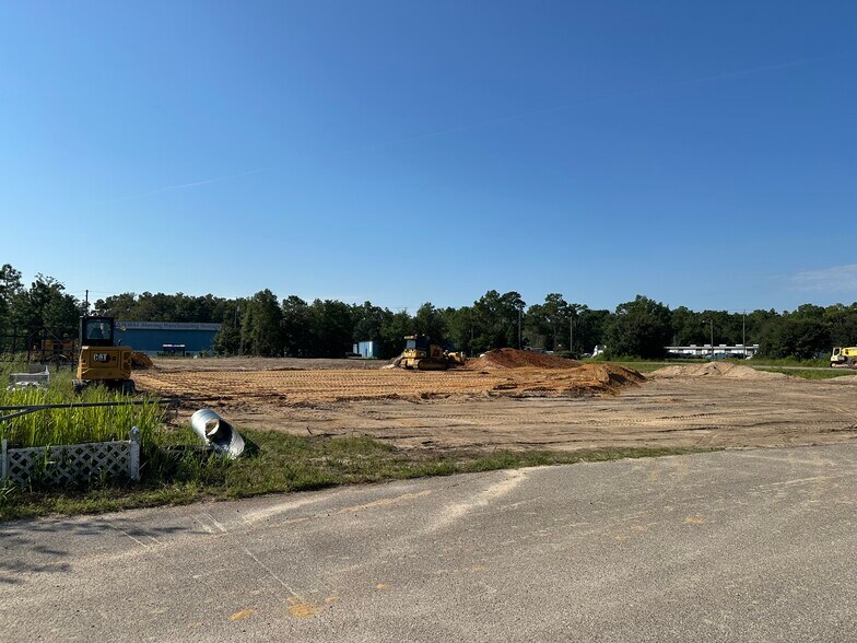 More Photos Of 4145 Southview Dr, Tallahassee Warehouse For Lease