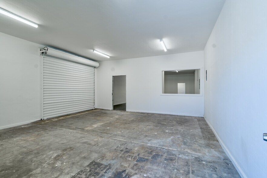 More Photos Of 317 National City Blvd, National City Storefront Retail Office For Lease