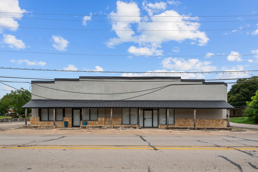 Primary Photo Of 200 SW Barnard St, Glen Rose Storefront Retail Office For Sale