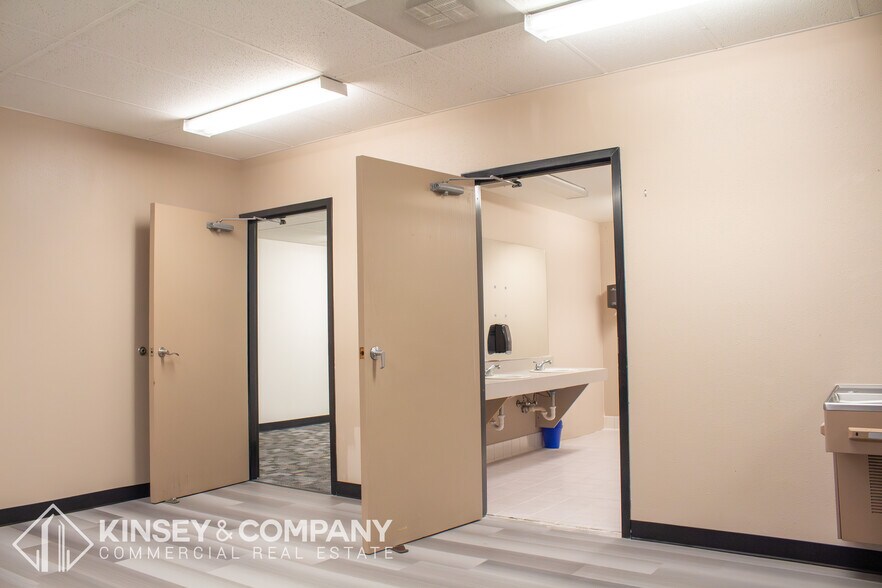 More Photos Of 6217 Lehman Dr, Colorado Springs Freestanding For Lease