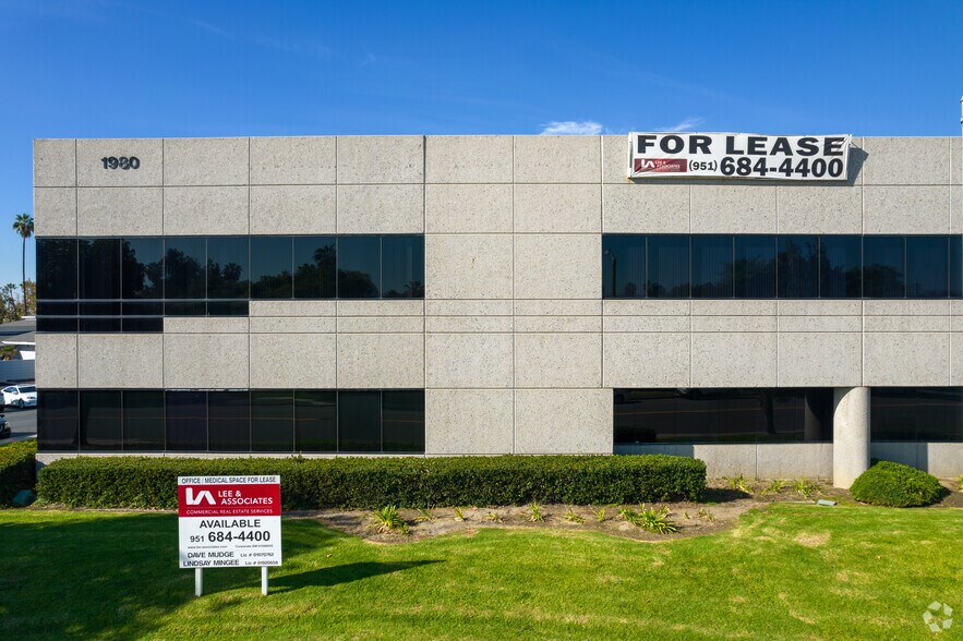 More Photos Of 1980 Orange Tree Ln, Redlands Office For Lease