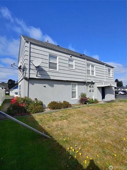 More Photos Of 1700 California Ave S, Long Beach Apartments For Sale