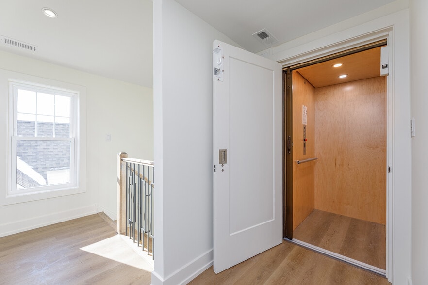More Photos Of 5201 Atlantic ave, Ventnor City Apartments For Sale