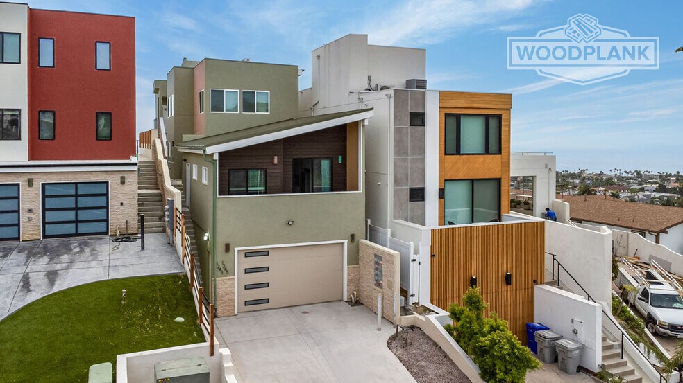 Primary Photo Of 1251 Van Nuys St, San Diego Multifamily For Sale