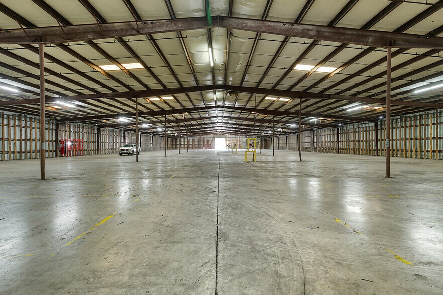 More Photos Of 1200 Lyell St, Milan Unknown For Lease