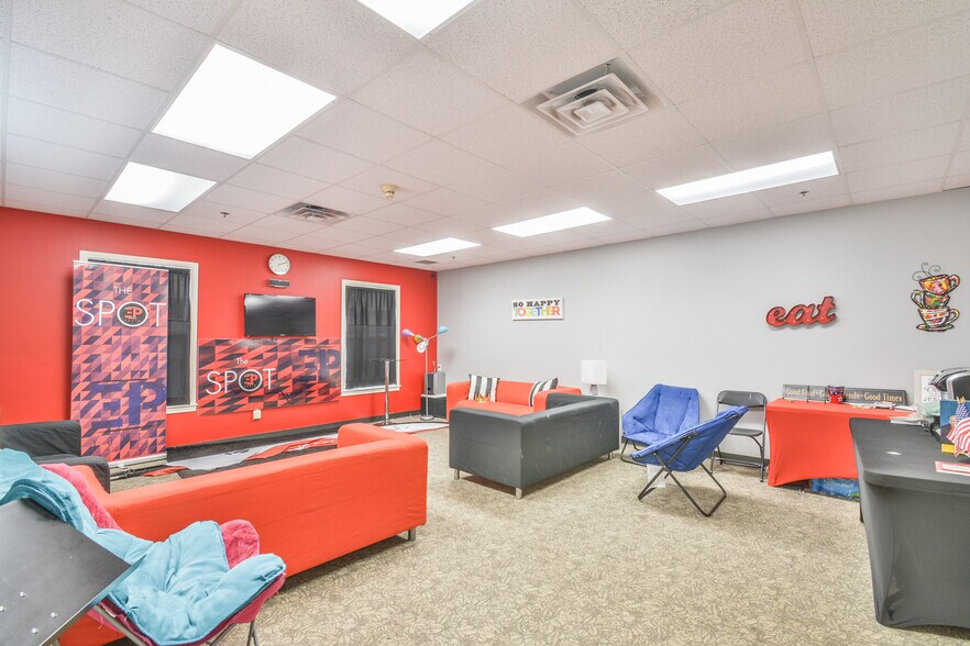 More Photos Of 1400 Grayson Hwy, Lawrenceville Religious Facility For Sale