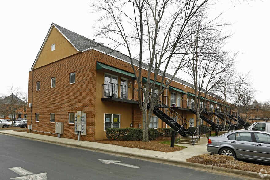 More Photos Of 452 S Main St, Davidson Office Residential For Sale