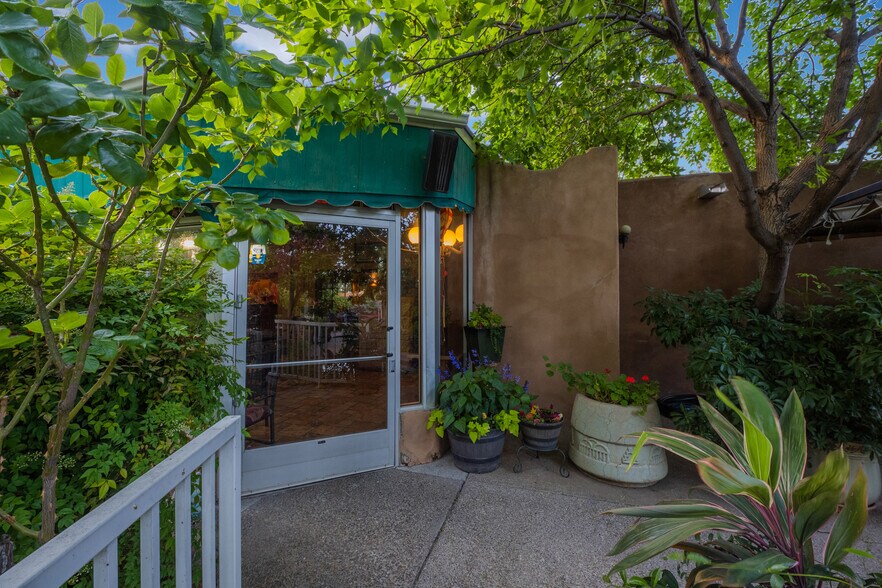 More Photos Of 8032 4th St NW, Albuquerque Restaurant For Sale