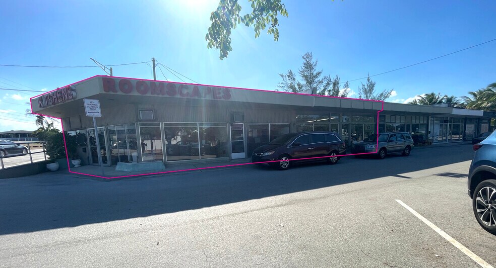 More Photos Of 2301 NE 26th St, Fort Lauderdale Freestanding For Sale