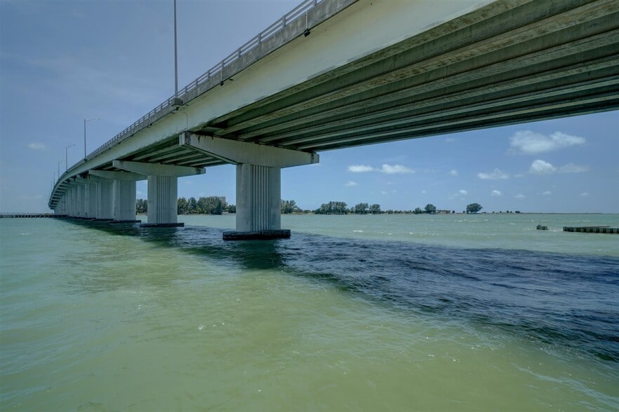 More Photos Of 805 S Gulfview Blvd, Clearwater Beach Land For Sale