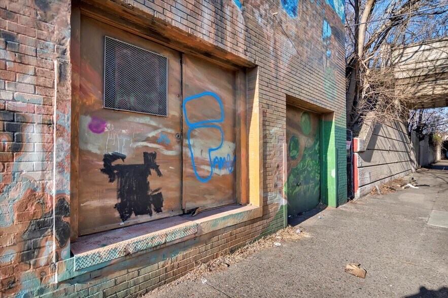 More Photos Of 2531 E Lehigh Ave, Philadelphia Storefront Retail Office For Sale