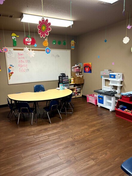 More Photos Of 418 Eastline Rd, Searcy Light Distribution For Sale