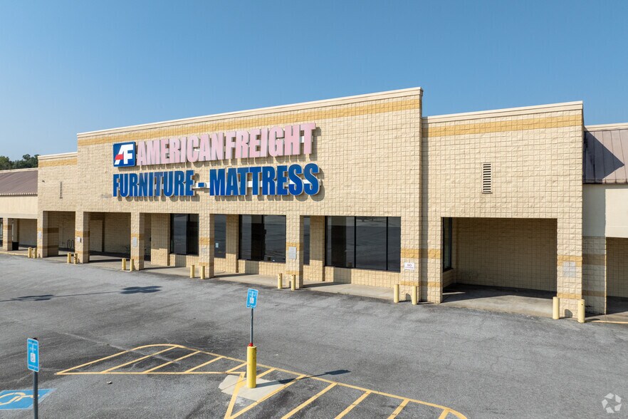 More Photos Of 1607 S Lumpkin Rd, Columbus General Retail For Sale