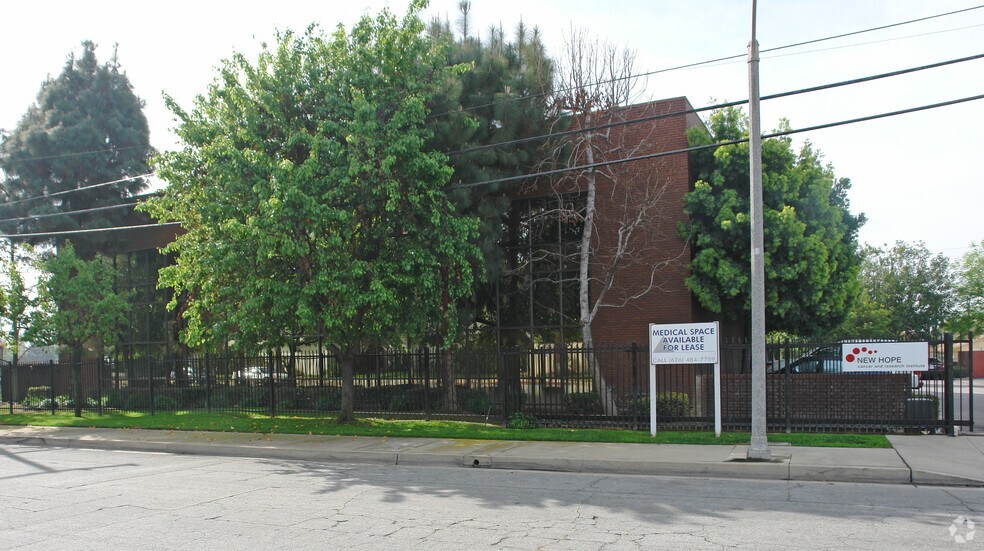More Photos Of 350 Vinton Ave, Pomona Medical For Lease