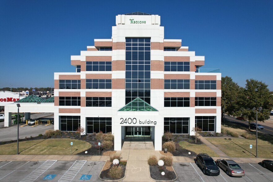 More Photos Of 2400 E Highland Dr, Jonesboro Office For Sale