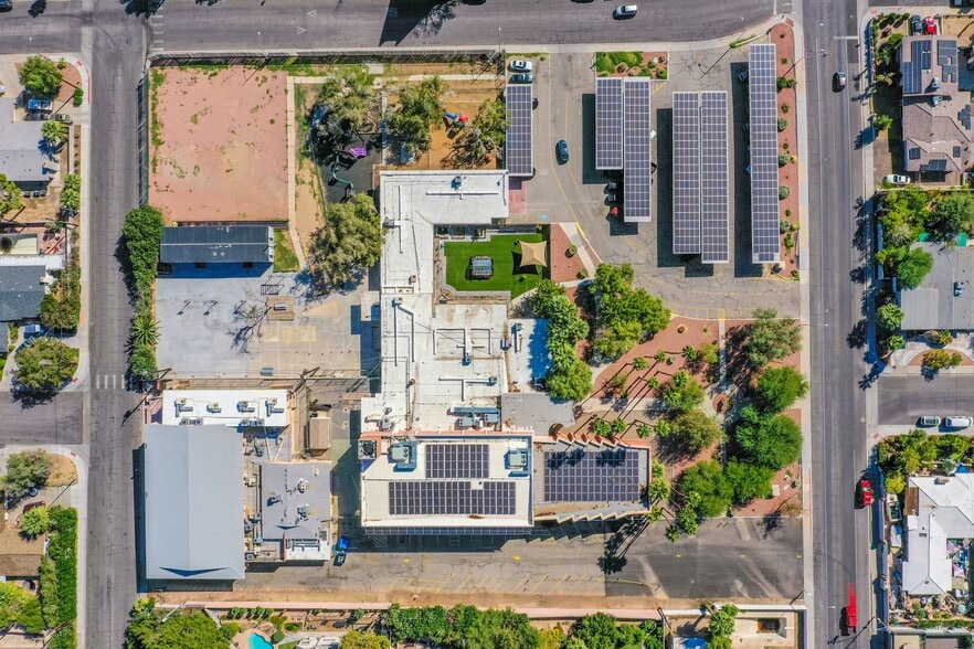 More Photos Of 1600 E Oakey Blvd, Las Vegas Schools For Sale