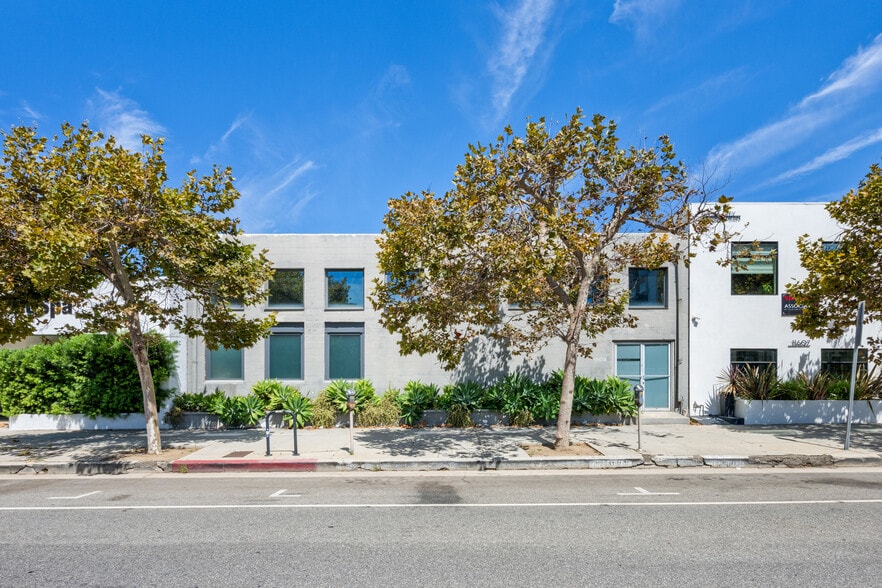 Primary Photo Of 11609 W Pico Blvd, Los Angeles Office For Lease